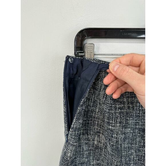 Brooks Brothers Tweed Pencil Skirt Fringe Navy White Size 8 Side Zip - Picture 9 of 9